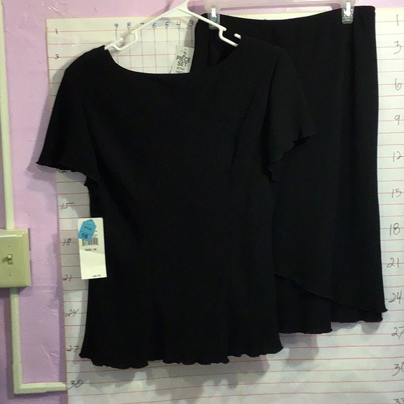 S.L. FASHIONS women’s skirt w/top sz 16 black NWT - Picture 2 of 7